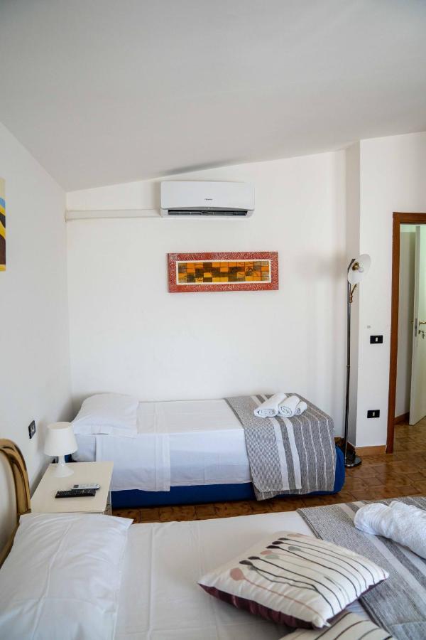 Queen'S Bed & Breakfast Grisolia Luaran gambar